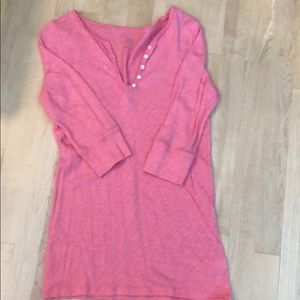 GAP women’s small elbow length sleeve t-shirt